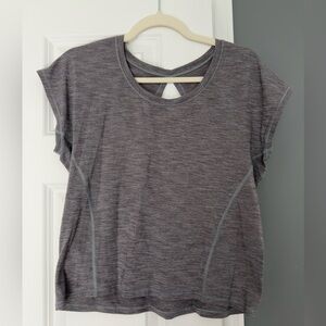 Lululemon tee
